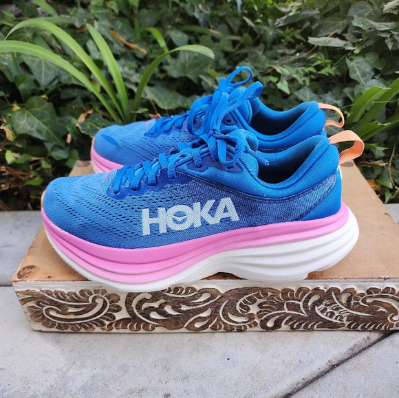 Hoka Bondi One One 8 Athletic Shoes - Picture 8 of 10